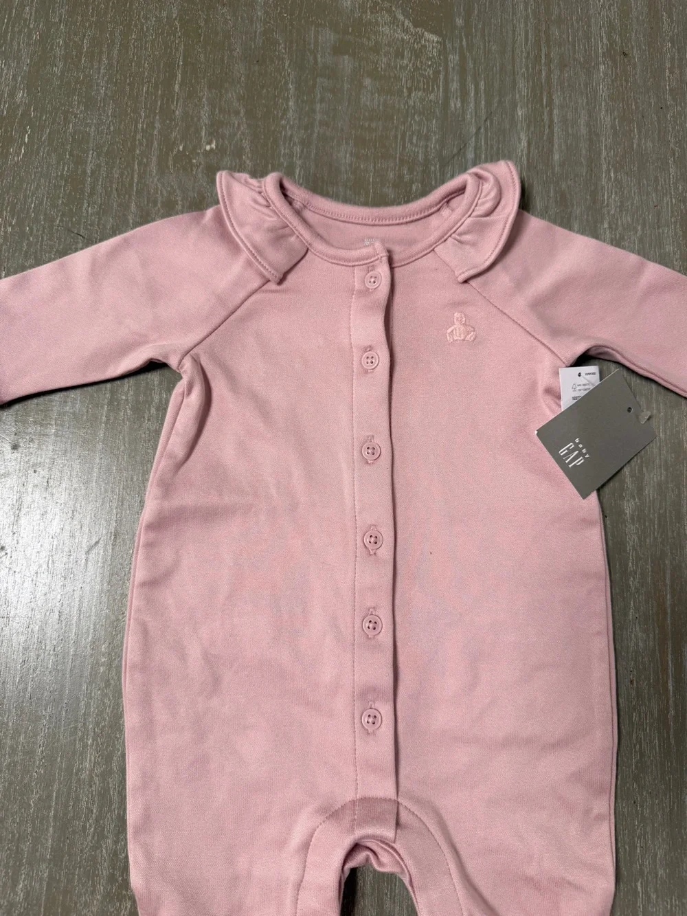 Baby Gap Infant Girl Pink Romper. Size 0-3 months. NWT